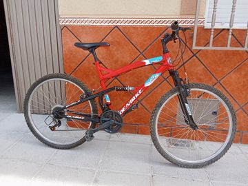 Used DENVER Flow 26" 2023 Mountainbike, Red — image 1 of 7