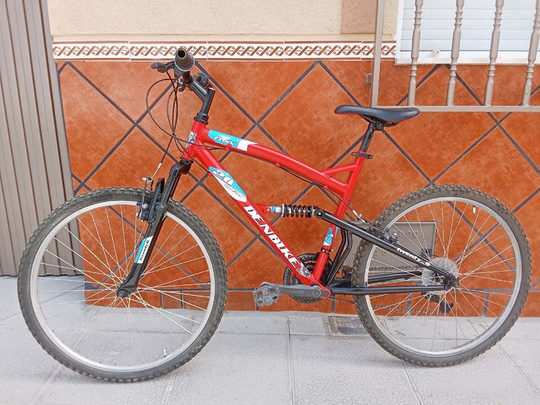 Used DENVER Flow 26" 2023 Mountainbike, Red — image 2 of 7
