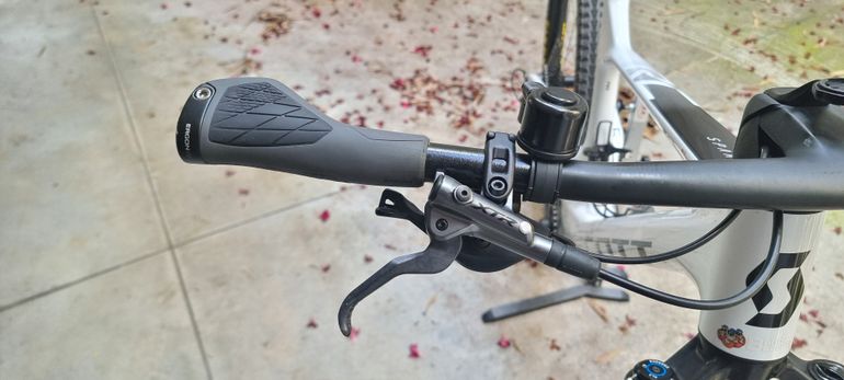 Used Scott Spark RC Pro 2023 2023 Mountainbike, White, 29 — image 4 of 9