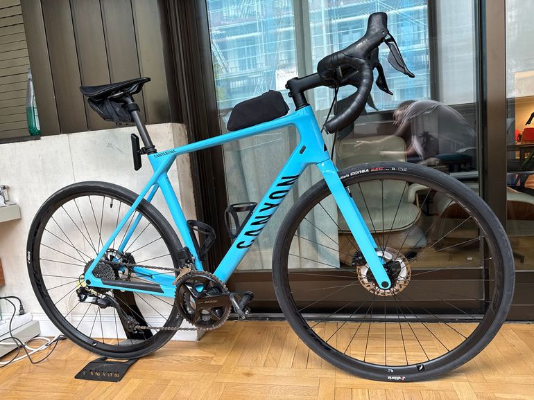 Used Canyon Endurace CF 7 Di2 2024 2024 Road & Gravel, Azul — image 1 of 6