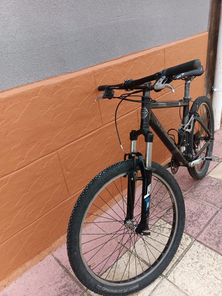 Used Trek Fuel 70 2006 2006 Mountainbike, Black, 26 — image 3 of 6