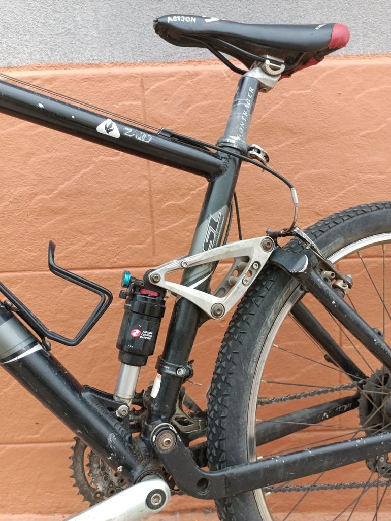 Used Trek Fuel 70 2006 2006 Mountainbike, Black, 26 — image 4 of 6