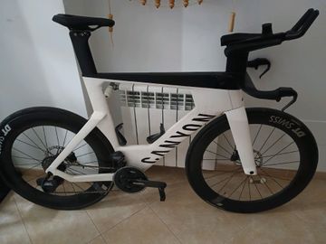 Tweedehands Canyon Speedmax CF SLX 8 eTap 2022 2022 Road & Gravel