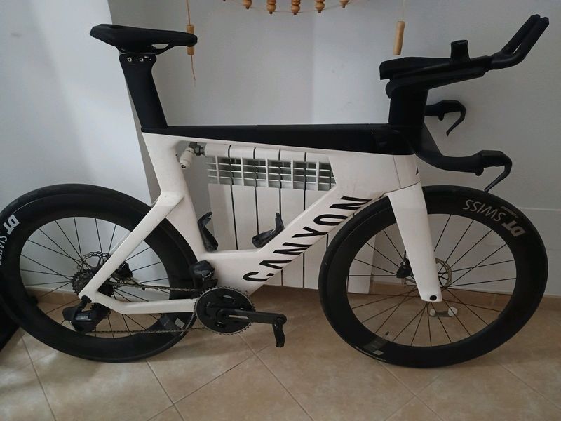 Canyon Speedmax CF SLX 8 eTap 2022 2022 Road & Gravel de segunda mano