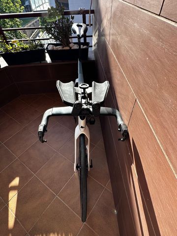 Canyon Speedmax CF SLX 8 eTap 2022 2022 Road & Gravel usato, Bianco — immagine 8 di 9