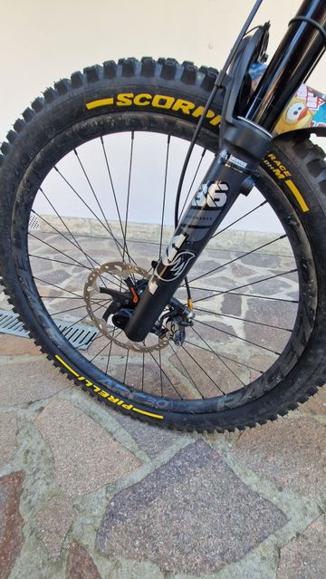 Brugt Santa Cruz Heckler 9 S 29 2024 Mountainbike — billede 9 af 13
