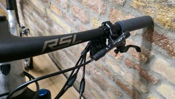 Brugt Trek Supercaliber SLR 9.8 XT Gen 2 2024 2024 Mountainbike — billede 4 af 4
