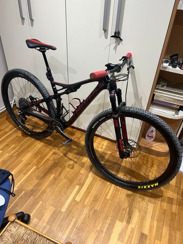 Used Specialized Epic SRAM X01 Eagle AXS 2018 Mountainbike, Black — image 1 of 5