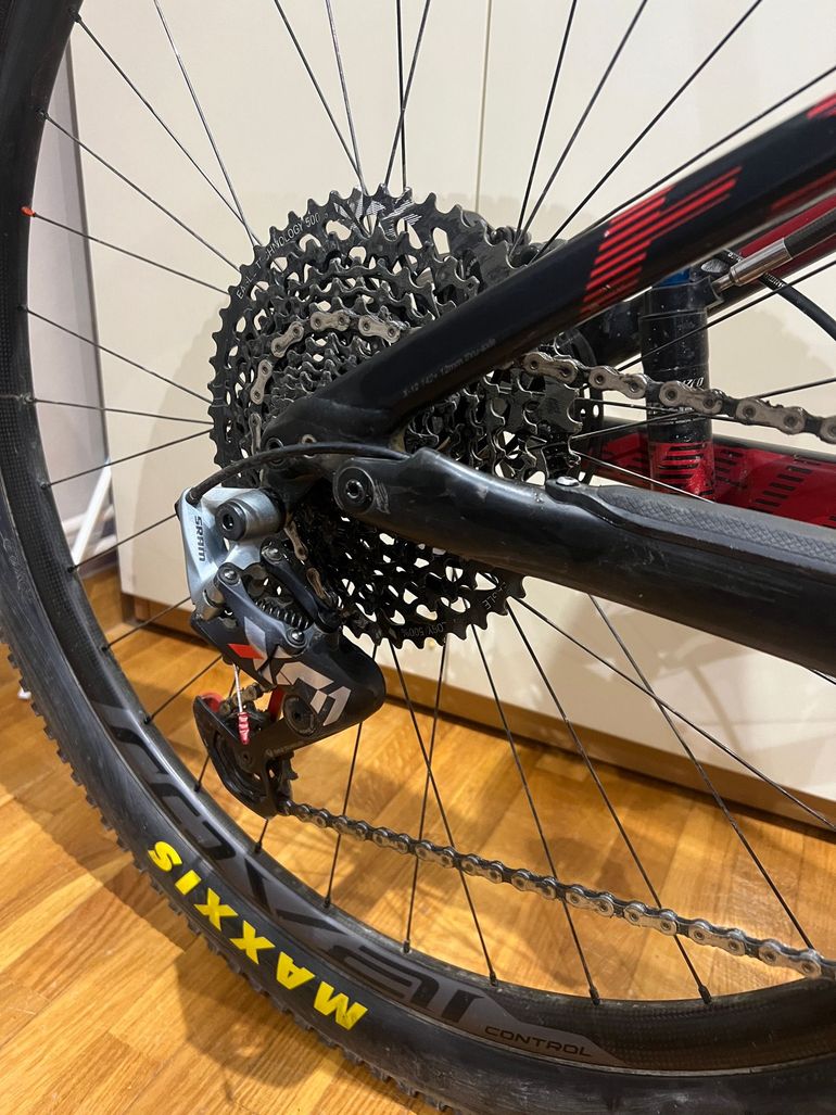 Used Specialized Epic SRAM X01 Eagle AXS 2018 Mountainbike, Black — image 4 of 5