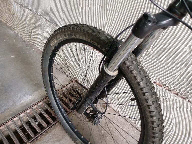 Used Specialized FSRxc Comp 2009 2009 Mountainbike, Light Gray, 26 — image 10 of 17