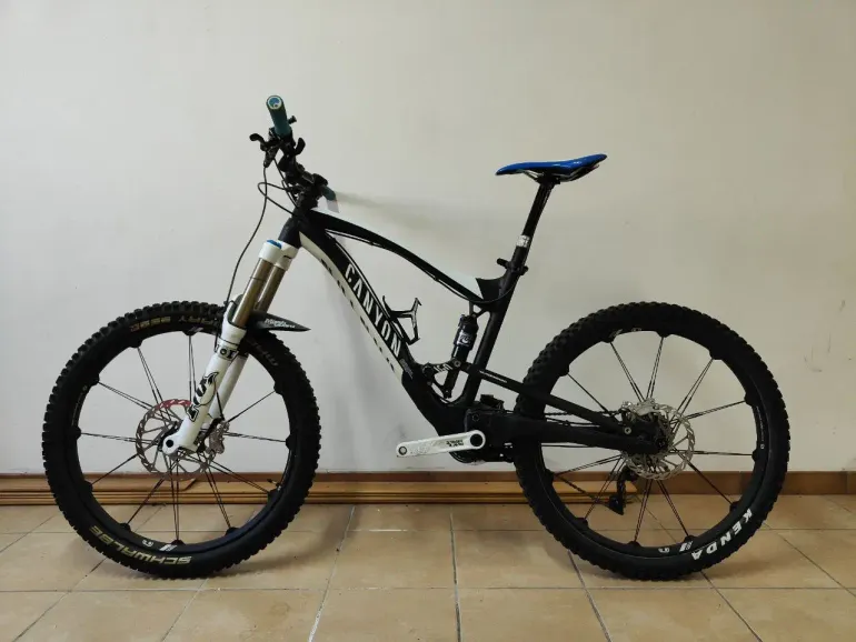 Canyon best sale strive f8