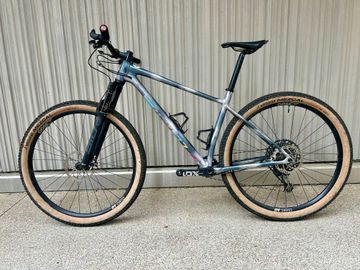 Używany Specialized Chisel Montage Carte 2022 Mountainbike — zdjęcie 2 z 5