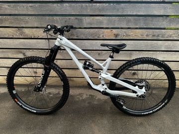 Tweedehands YT Industries Jeffsy Uncaged 6 29 2022 2022 Mountainbike — afbeelding 1 van 14
