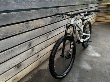Tweedehands YT Industries Jeffsy Uncaged 6 29 2022 2022 Mountainbike — afbeelding 4 van 14