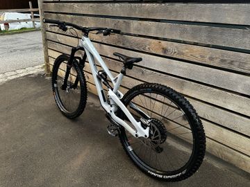 Tweedehands YT Industries Jeffsy Uncaged 6 29 2022 2022 Mountainbike — afbeelding 3 van 14