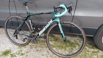 Used Bianchi Infinito CV Chorus 2016 2016 Road & Gravel, Black — image 1 of 8
