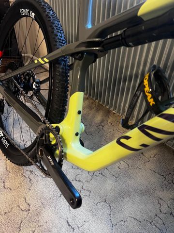 Brugt Canyon Lux World Cup CFR Team 2024 2024 Mountainbike — billede 5 af 11