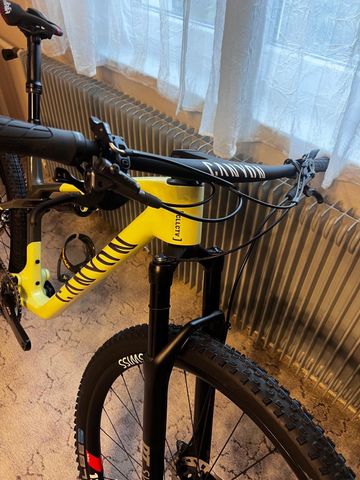 Brugt Canyon Lux World Cup CFR Team 2024 2024 Mountainbike — billede 4 af 11