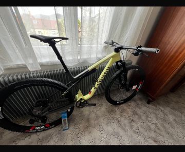 Brugt Canyon Lux World Cup CFR Team 2024 2024 Mountainbike — billede 9 af 11
