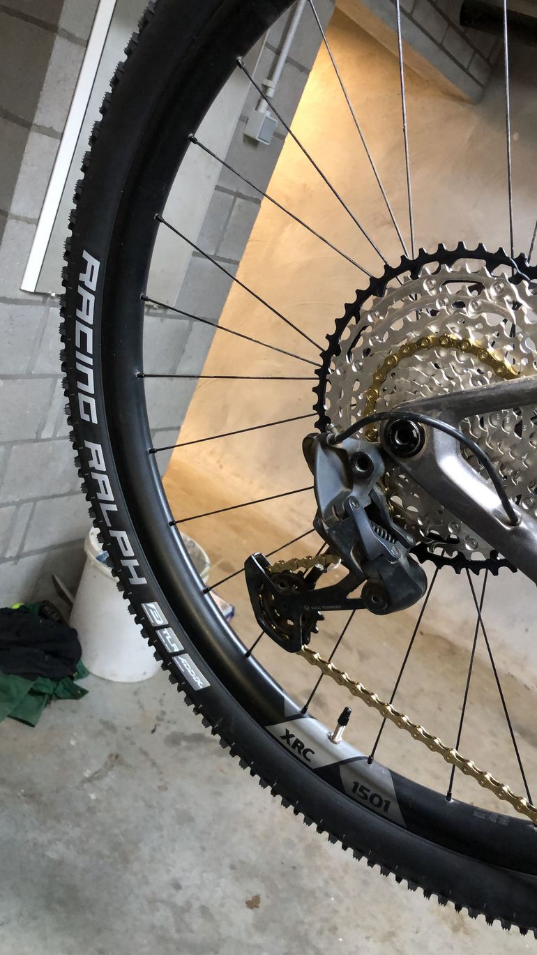 Orbea ALMA M25 2022 2022 Mountainbike usato, Nero — immagine 4 di 4