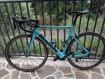 Used Bianchi Aria Ultegra 2018 2018 Road & Gravel, Blue — image 7 of 8