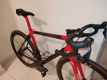 Colnago C64 Kaizen Pro Bike 2019 2019 Road & Gravel usato, Rosso — immagine 2 di 18