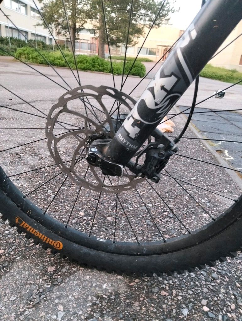 Brugt Canyon Spectral 27.5 CF 7 2022 2022 Mountainbike — billede 6 af 7