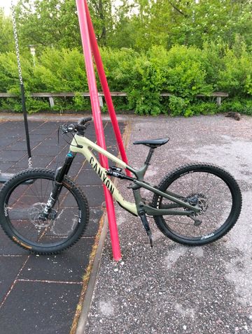 Gebrauchtes Canyon Spectral 27.5 CF 7 2022 2022 Mountainbike, Grün, 27.5 — Bild 2 von 7