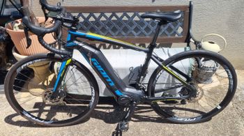 Used Giant Road-E+ 1 2018 2018 Road & Gravel