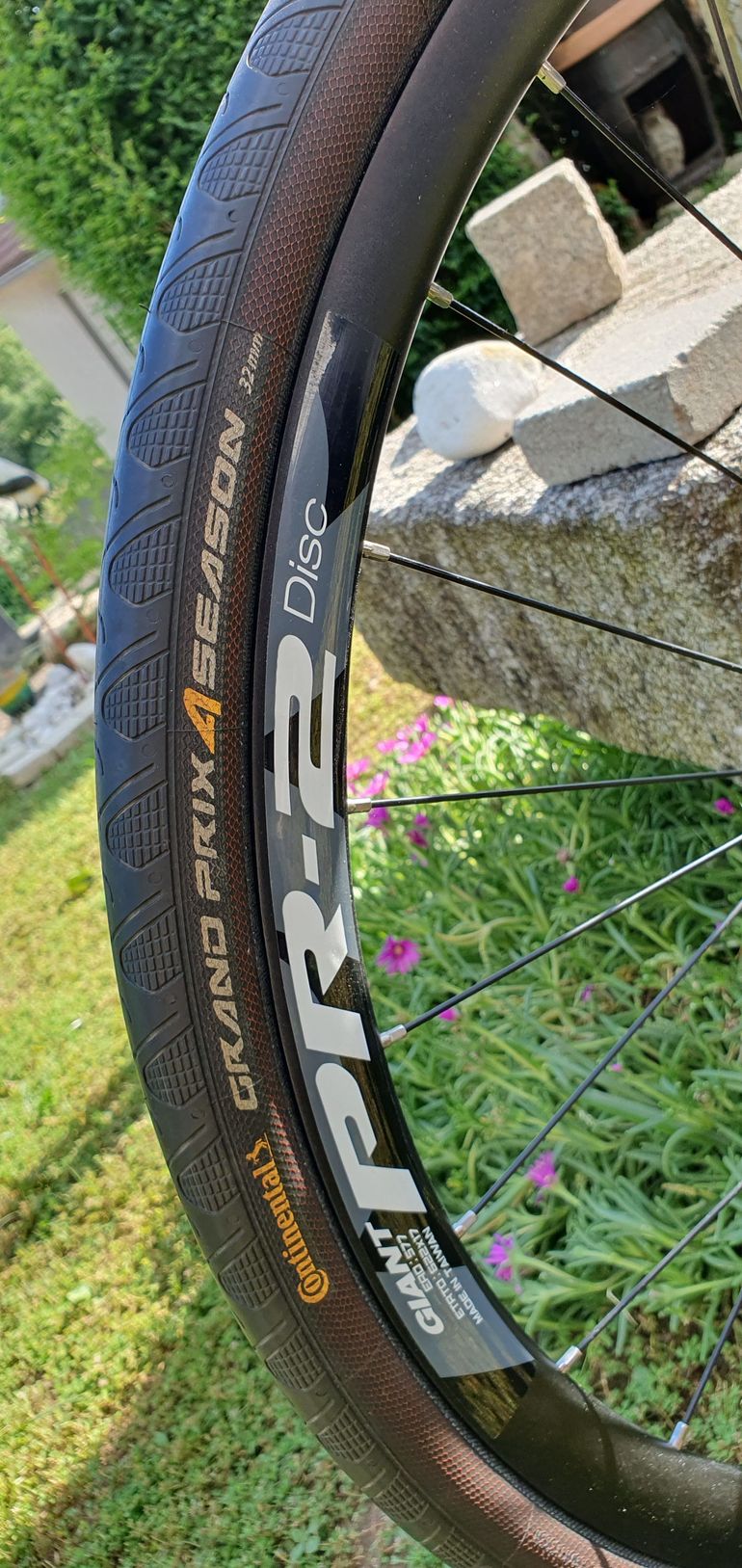 Used Giant Road-E+ 1 2018 2018 Road & Gravel — image 7 of 12
