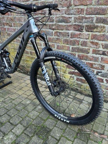 Brugt Pivot Trail 429 Ride Xt 2024 Mountainbike — billede 2 af 3