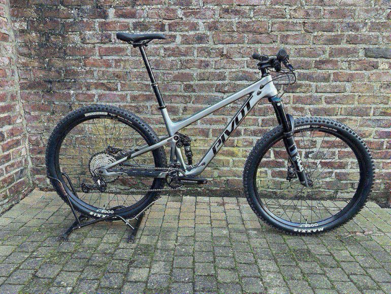 Brugt Pivot Trail 429 Ride Xt 2024 Mountainbike — billede 1 af 3