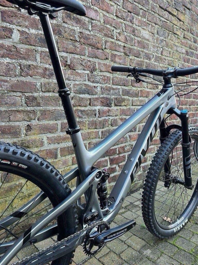 Brugt Pivot Trail 429 Ride Xt 2024 Mountainbike — billede 3 af 3