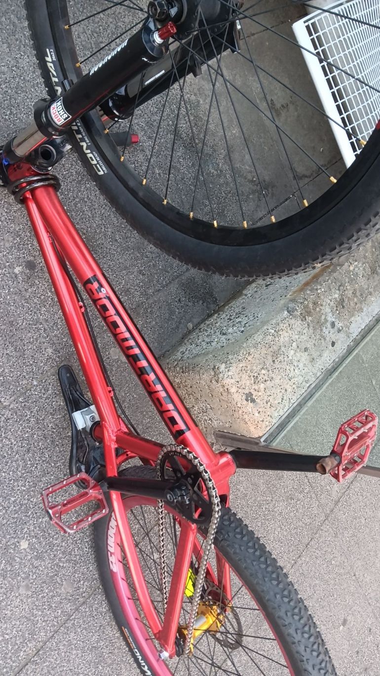 Used Dartmoor Gamer 26 2016 Mountainbike, Red — image 4 of 14
