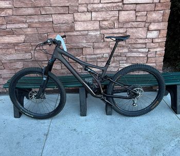 Used Specialized Stumpjumper Expert 2022 2022 Mountainbike, Black, 29 — image 2 of 19