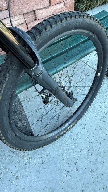 Used Specialized Stumpjumper Expert 2022 2022 Mountainbike, Black, 29 — image 12 of 19