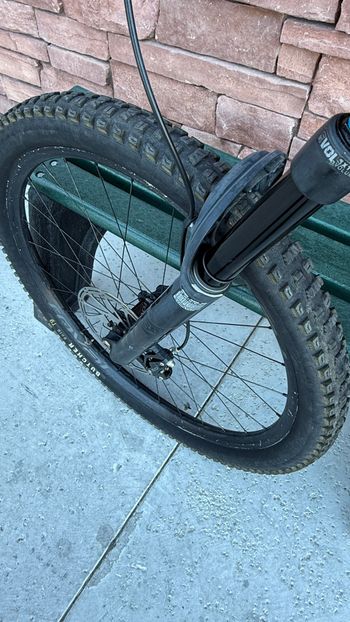 Used Specialized Stumpjumper Expert 2022 2022 Mountainbike, Black, 29 — image 17 of 19