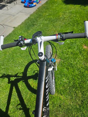 Used Canyon Nerve MR 8.0 2011 Mountainbike, Black — image 13 of 18