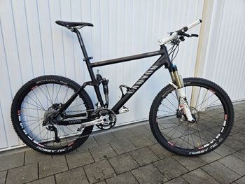 Gebrauchtes Canyon Nerve MR 8.0 2011 Mountainbike, Schwarz — Bild 1 von 18