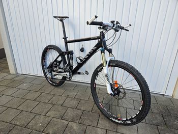 Gebrauchtes Canyon Nerve MR 8.0 2011 Mountainbike, Schwarz — Bild 3 von 18