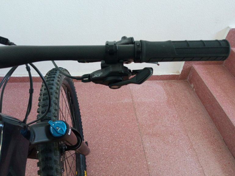 Orbea Rise Shimano Deore XT 2022 Mountainbike usato, Blu — immagine 12 di 24