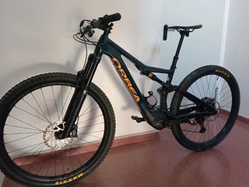 Orbea Rise Shimano Deore XT 2022 Mountainbike usato, Blu — immagine 2 di 24
