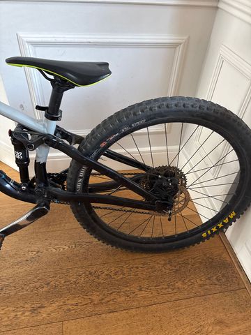 Marin Hawk Hill 1 2020 2020 Mountainbike d'occasion — image 3 sur 7