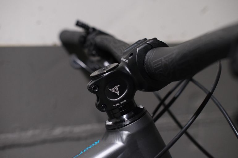 Rose ROOT MILLER 1 2019 2019 Mountainbike usato, Grigio chiaro — immagine 8 di 12