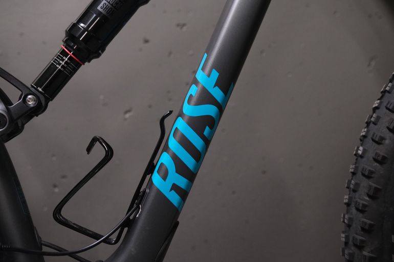 Rose ROOT MILLER 1 2019 2019 Mountainbike usato, Grigio chiaro — immagine 5 di 12