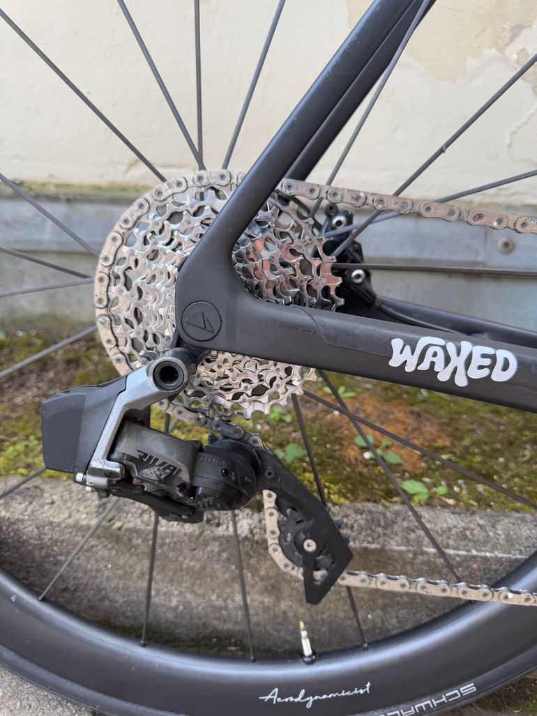 Canyon Endurace SRAM Rival eTap AXS 2023 Road & Gravel usato, Nero — immagine 4 di 10