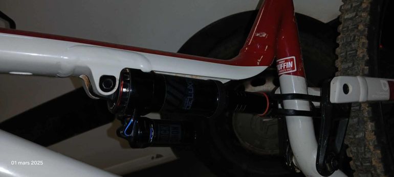 Tweedehands Commencal Meta Am Team 2020 2020 Mountainbike — afbeelding 4 van 5