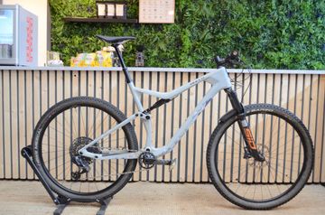 Used BULLS Wild Edge Trail 2023 2023 Mountainbike, Light Gray, 29 — image 1 of 7