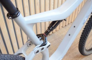 Used BULLS Wild Edge Trail 2023 2023 Mountainbike, Light Gray, 29 — image 5 of 7