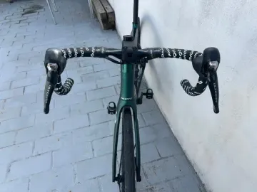 Used Scott Addict 20 2022 2022 Road & Gravel, Green — image 7 of 10
